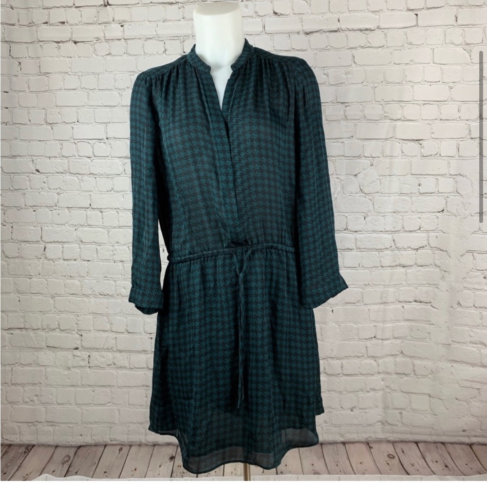 Worn once; Aritzia Babaton Bennett Dress